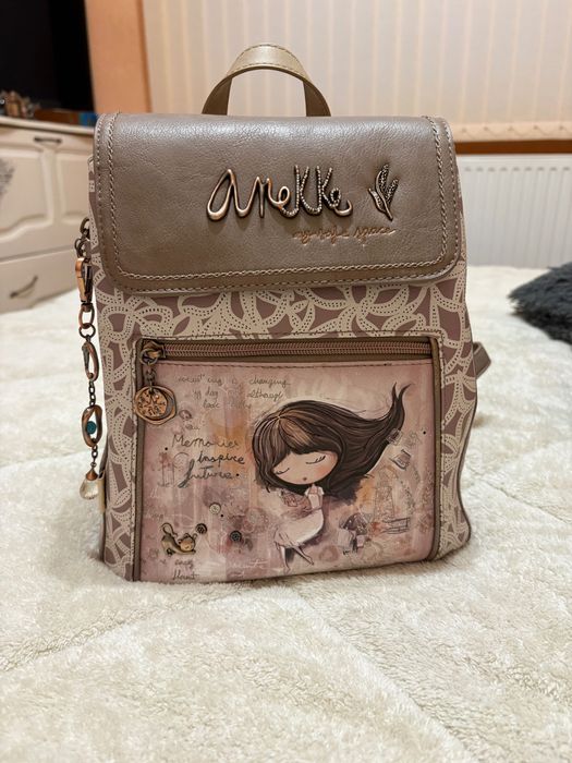 Раници и чанта на Anekke