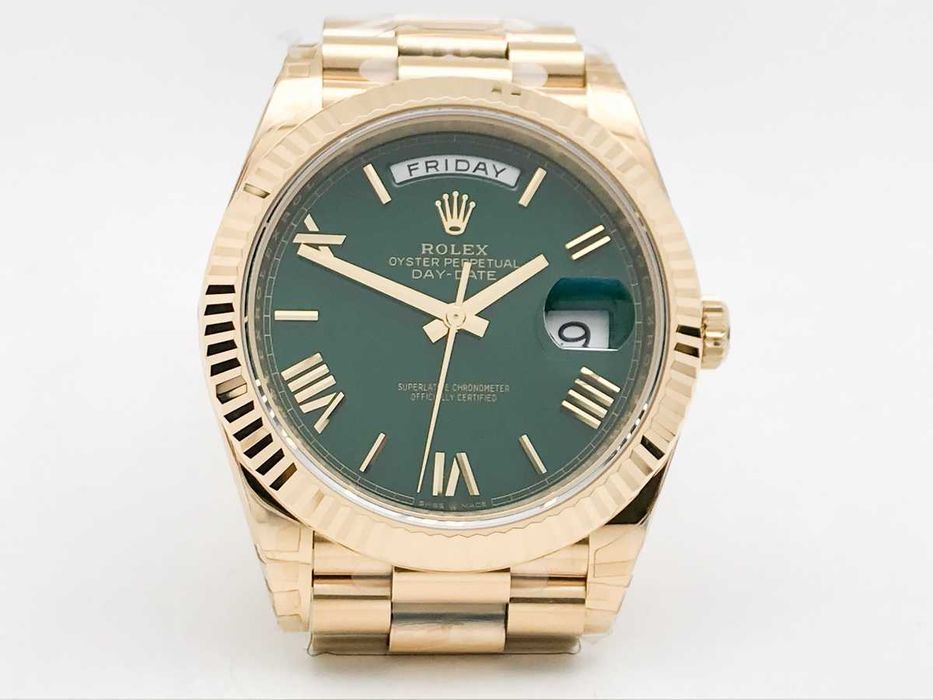 Rolex Day-Date 40 President – Зелен циферблат, жълто злато, флутиран безел – реални снимки