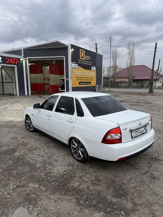 Продам приору 2013 год