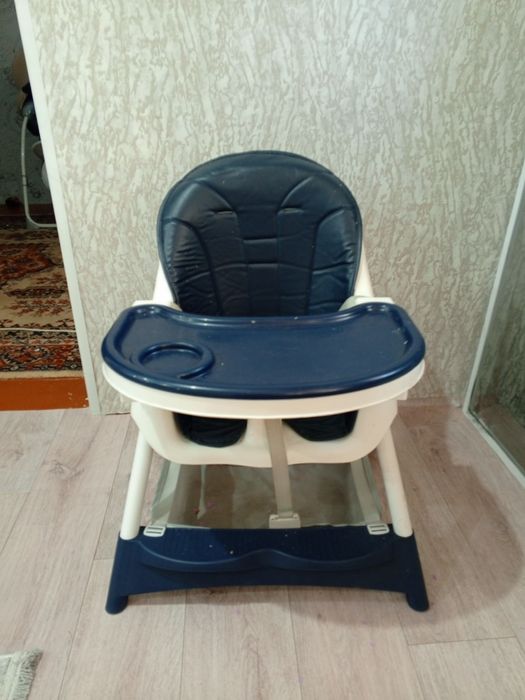 Детский столик для кормления