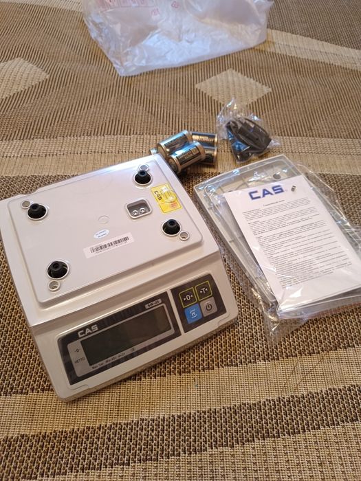 Торговые весы новые