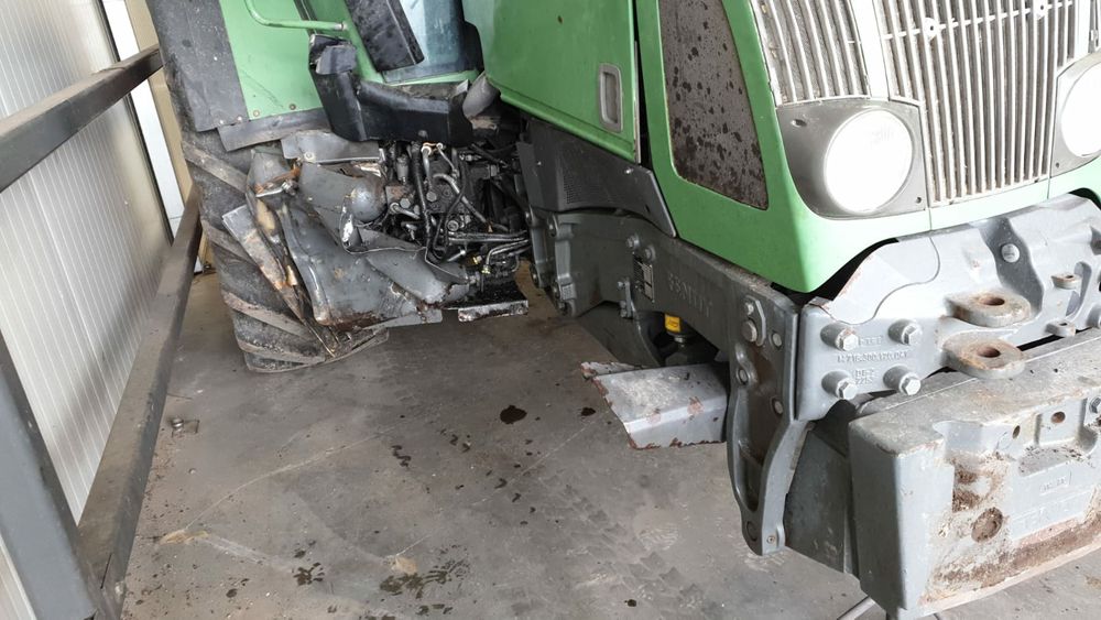 Dezmembrez tractor Fendt model 412 vario