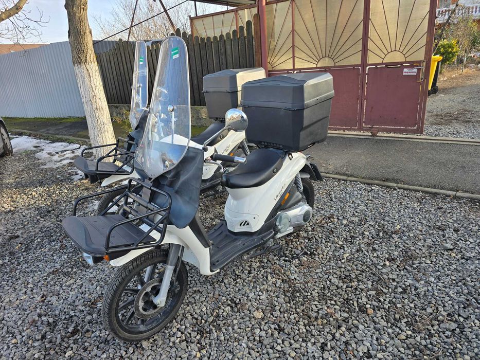 Scuter Piaggio Liberty Corporate 125i an 2022