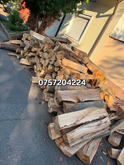 Lemn de foc 300 lei metrul ster, cantitate minimă de 8 metri