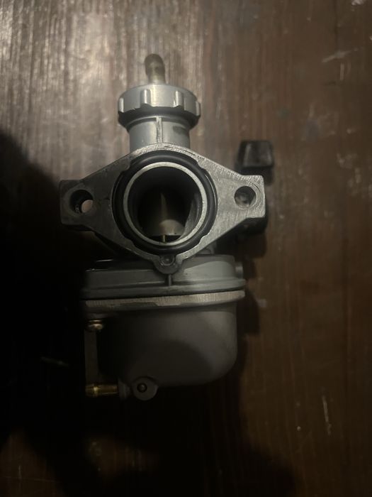 Продам карбюротор 5000тг