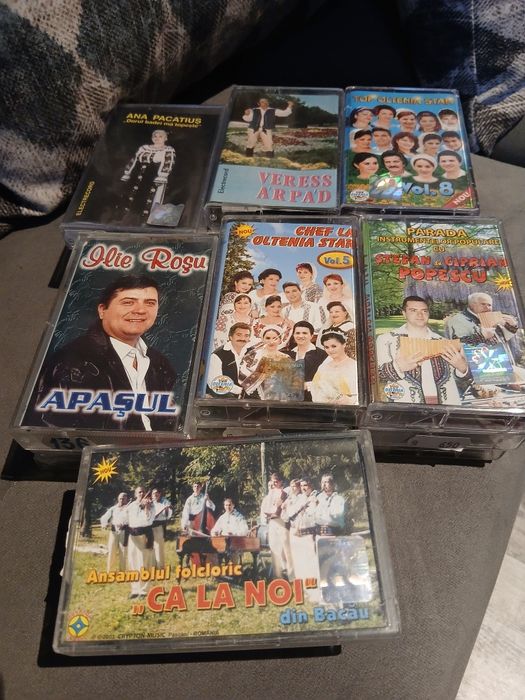 Caseete originale muzica de petrecere