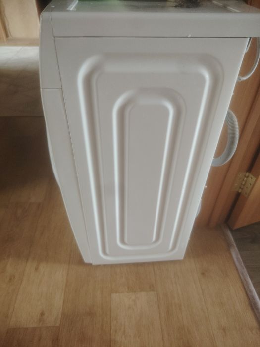 Продаю стиральную машину б/у