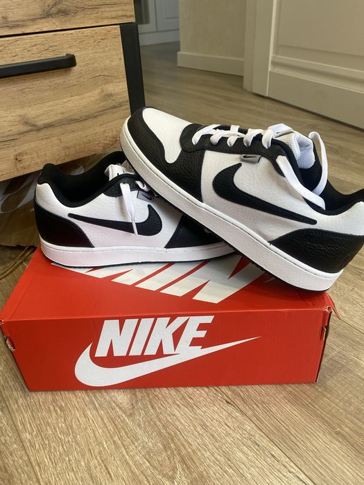 продаю новые кросовки данки Nike оригинал