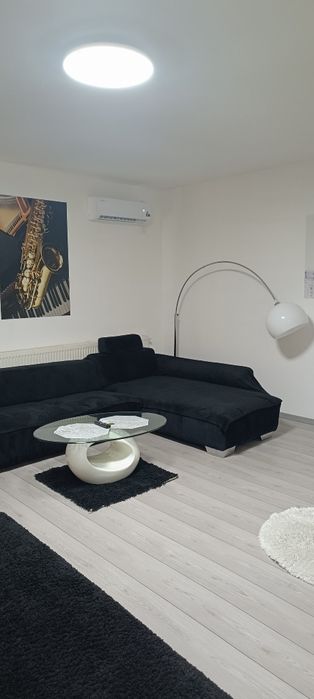 Apartament de închiriat open-space zona Ford+Loc  de parcare