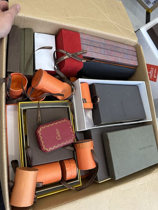 Большое количество упаковки