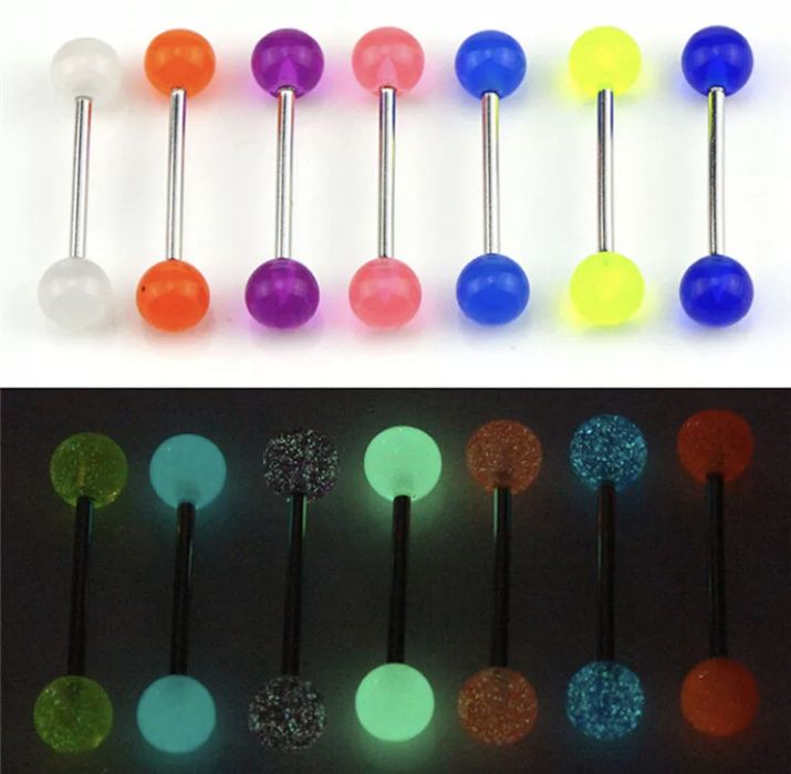 Пирсинг в язык