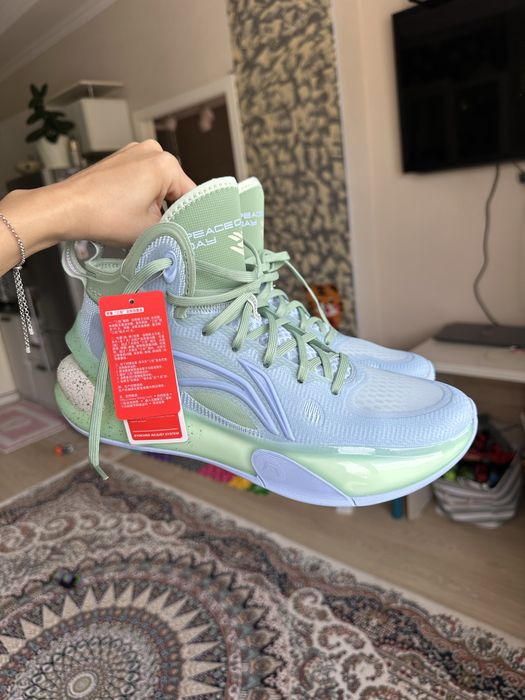 Баскетбольные кроссовки