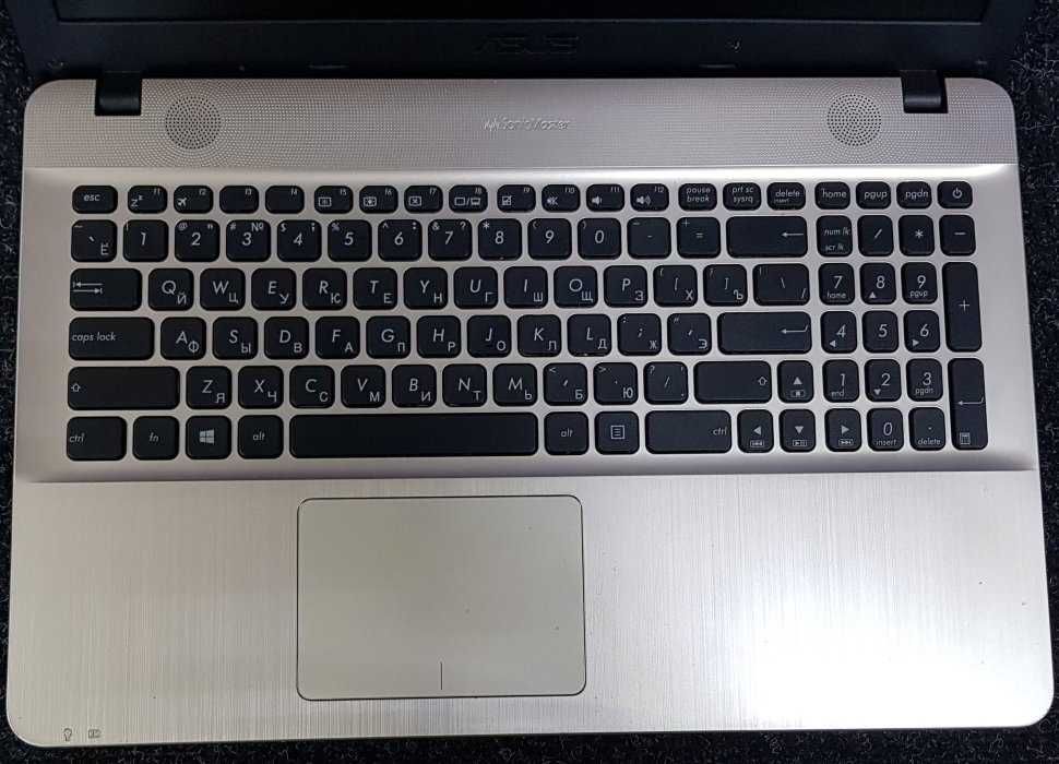 Ноутбук Asus i5 -6 gen| 8 ГБ RAM | SSD 256 ГБ| GeForce 920MX