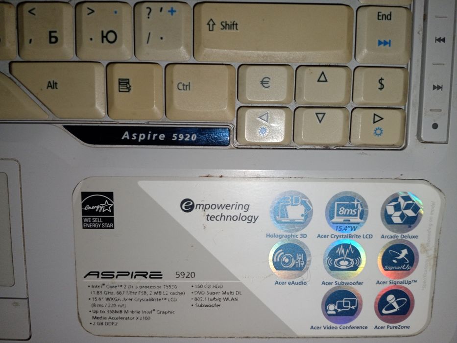 Продам ноутбук на запчасти