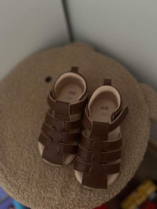 Сандали Adidas и HM 21