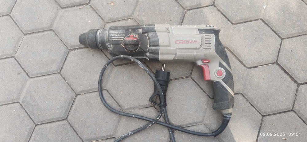 Перфоратор продам