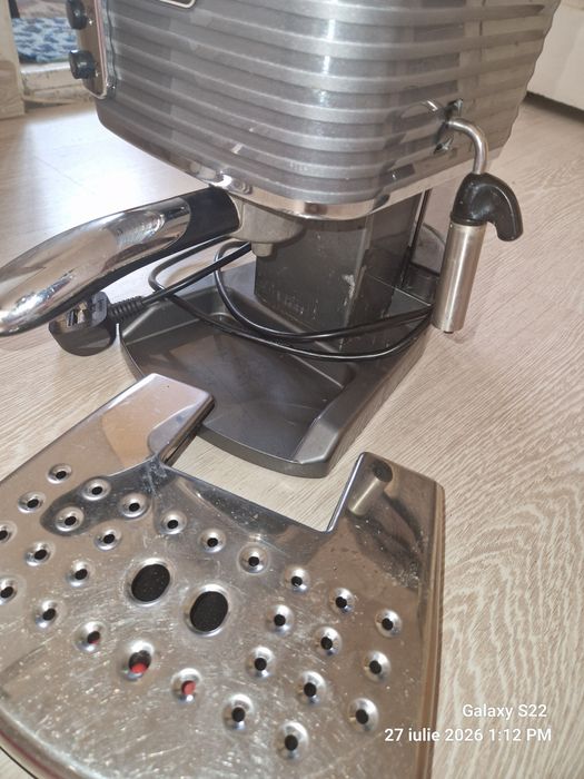 Aparat cafea Delonghi