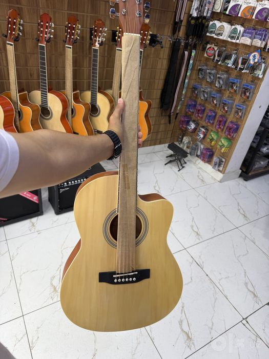 Akustik 39 gitara