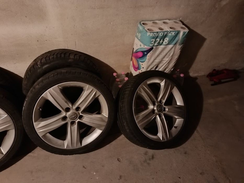 5x110 4 броя R18