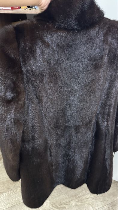 Продам шубу норковую