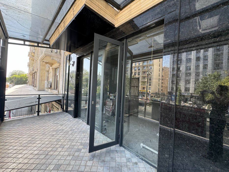 Продается нежилое помещение рядом с центром