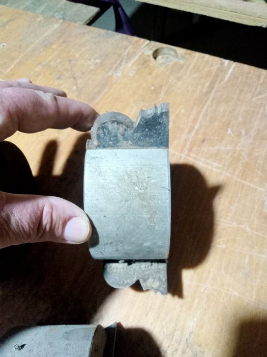 Патирон сотилади СССР махсулоти яхши холати гулли тиглариям бор 4 дона