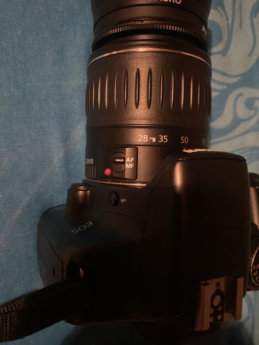 Фотоапарат Canon EOS 450D