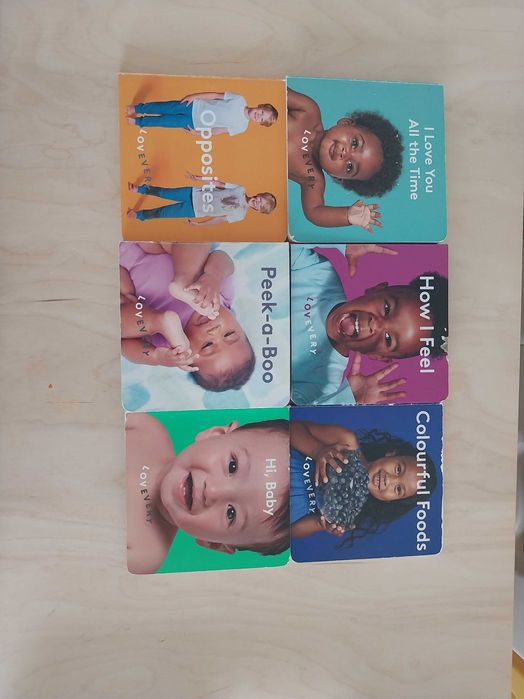 Lovevery книжки книги