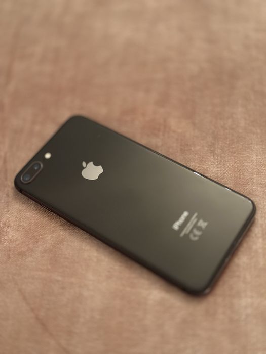 Iphone 8 plus 64g black