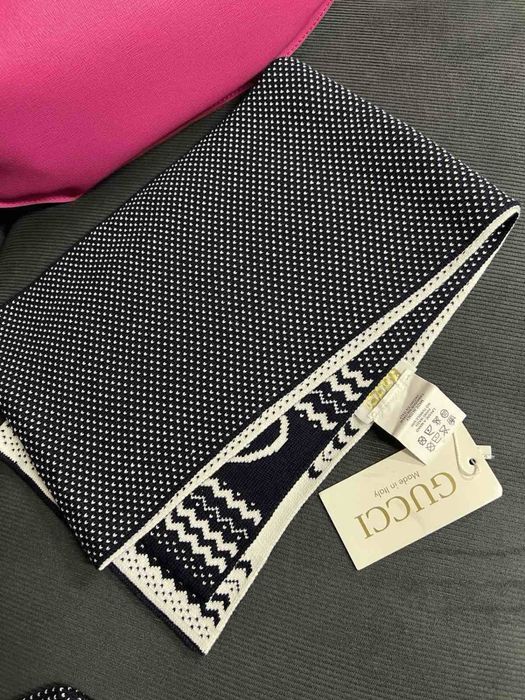 Шал и шапка за дете