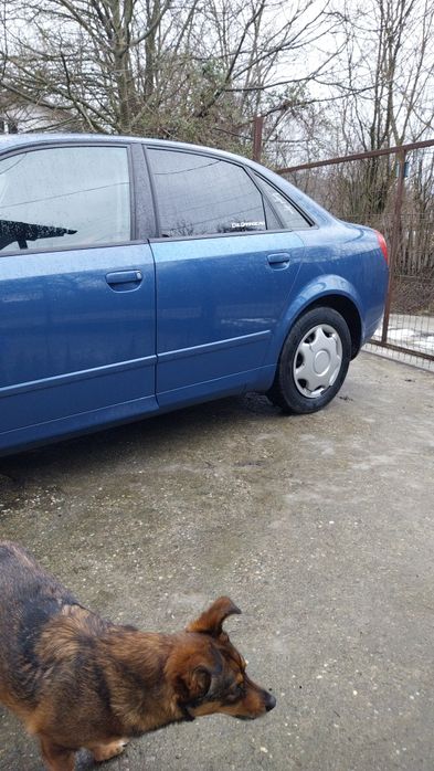 AUDI 8 E 2003 benzină