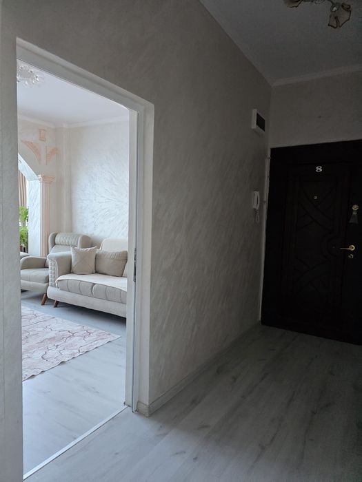 3 стаен апартамент в топ център