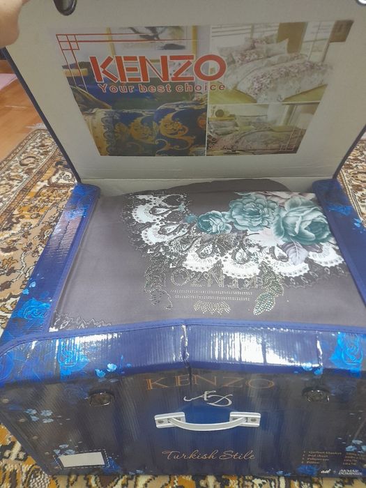 Постельное белье двух спальное НОВОЕ