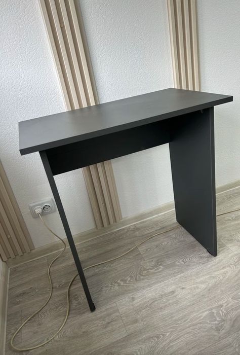 Новые столы разные модели