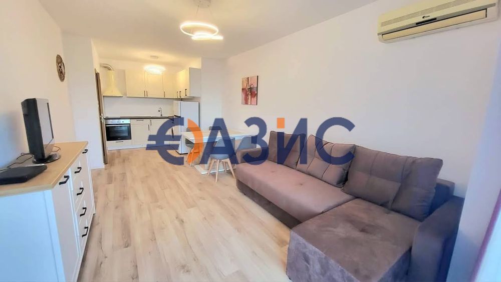 Продава се Двустаен апартамент в к.к. Слънчев бряг - 67 кв.м за 662 €/кв.м - Снимка #2