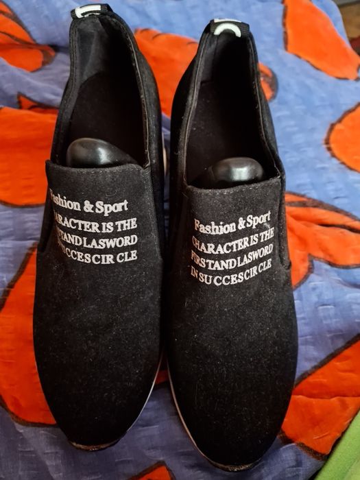 Pantofi dama .Adidași comozi.