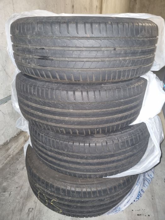Set anvelope vara Pirelli Cinturato P7 215/60  R16