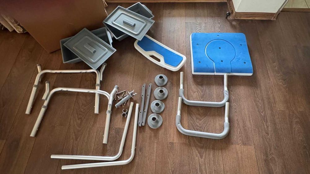 Scaun WC de Camera, aluminiu si plastic dur, sarcina 130 kg