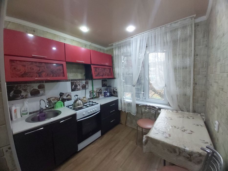 Продается 2х ком.кв в районе Автопарка