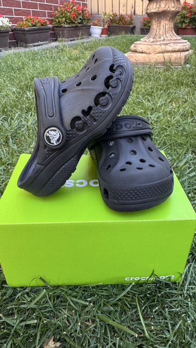 Crocs C7 model unisex