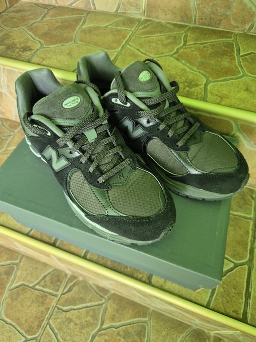 New balance 2002r