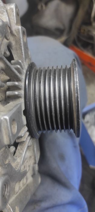 генератор на лексус 570