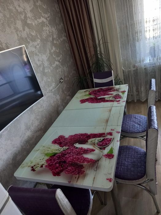 Продам стол в хорошем состоянии