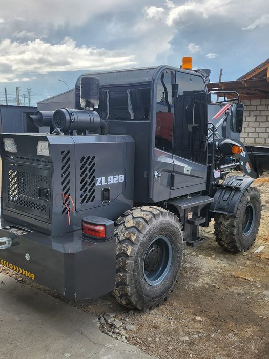 Продам погрузчики 928