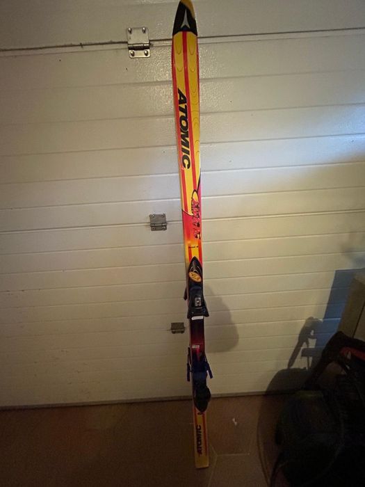 Schiuri atomic 199cm cu clapari 41-43,5