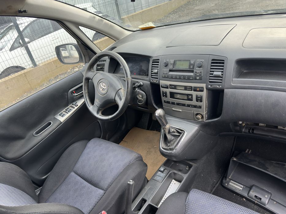 Тойота Корола Версо Toyota Corolla Verso 1.8 vvti 2003г НА ЧАСТИ!