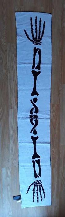 Маркови шалове Levi's Mango Champion