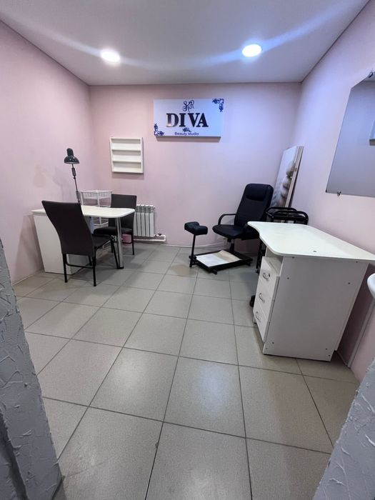 Место для мастера по маникюру