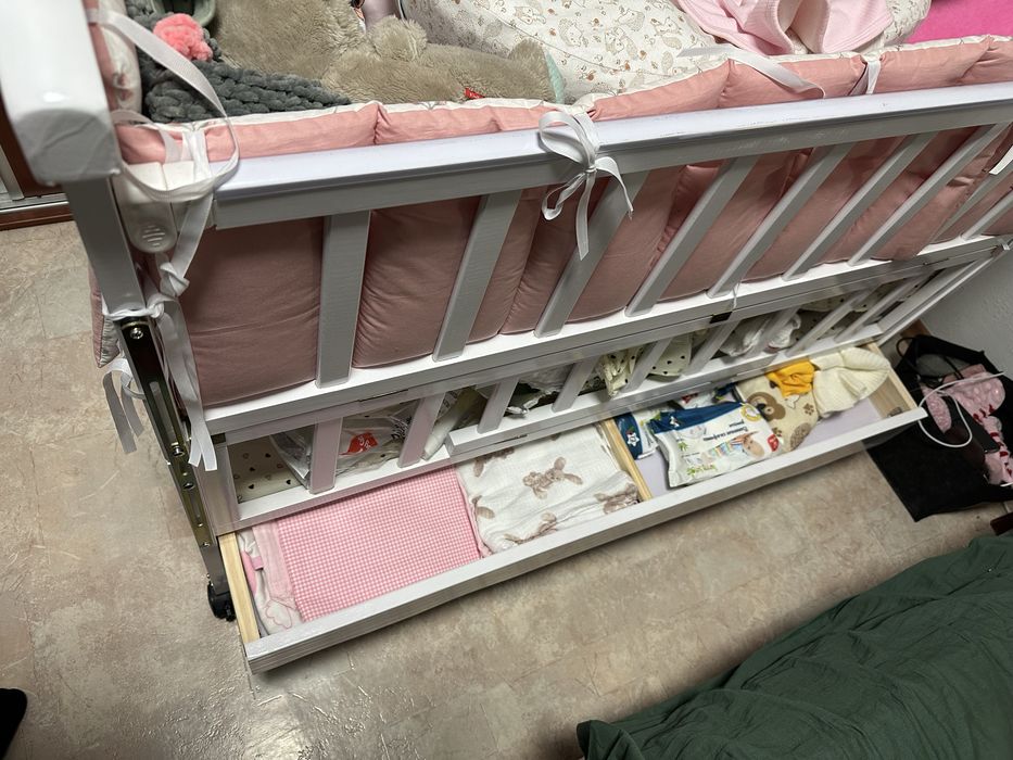 Детская кроватка