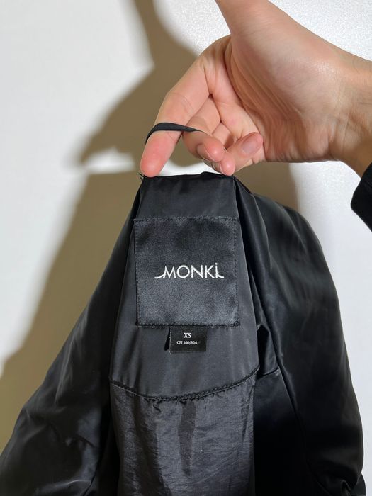 Дамско зимно яке Monki ( черно размер М)